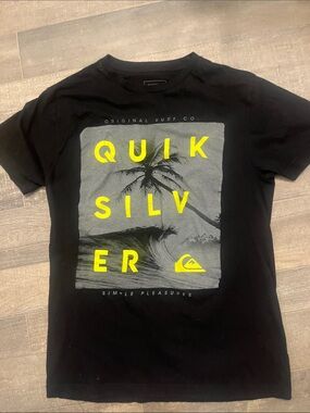 Quiksilver Black Short-Sleeve Tee with Yellow Graphic Logo